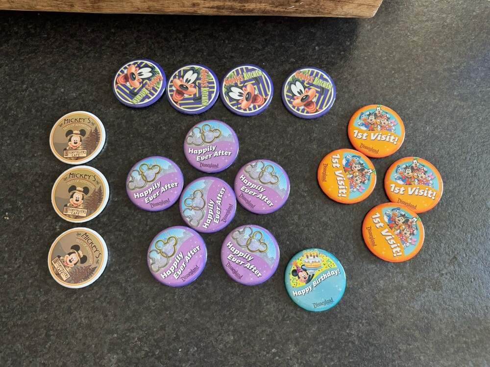 Lot Of 18 Vintage Disneyland Pins Birthday 1st Visit Goofys Mickeys